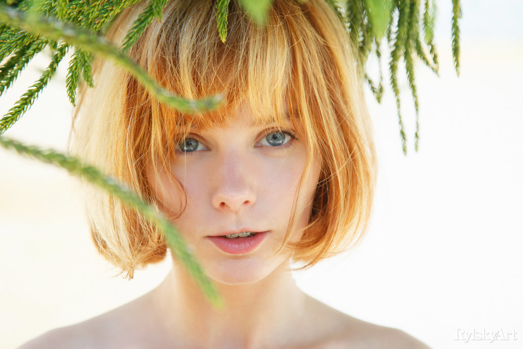 david sapire recommends redhead braces porn ashim nag add Syren de mer bbc photo