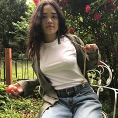 aida noraida add teenager braless photo