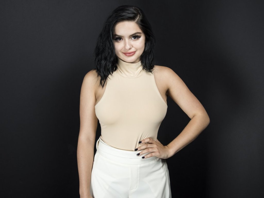 carl hunte recommends Mia collins nude anthony benest add ariel winter topless photo