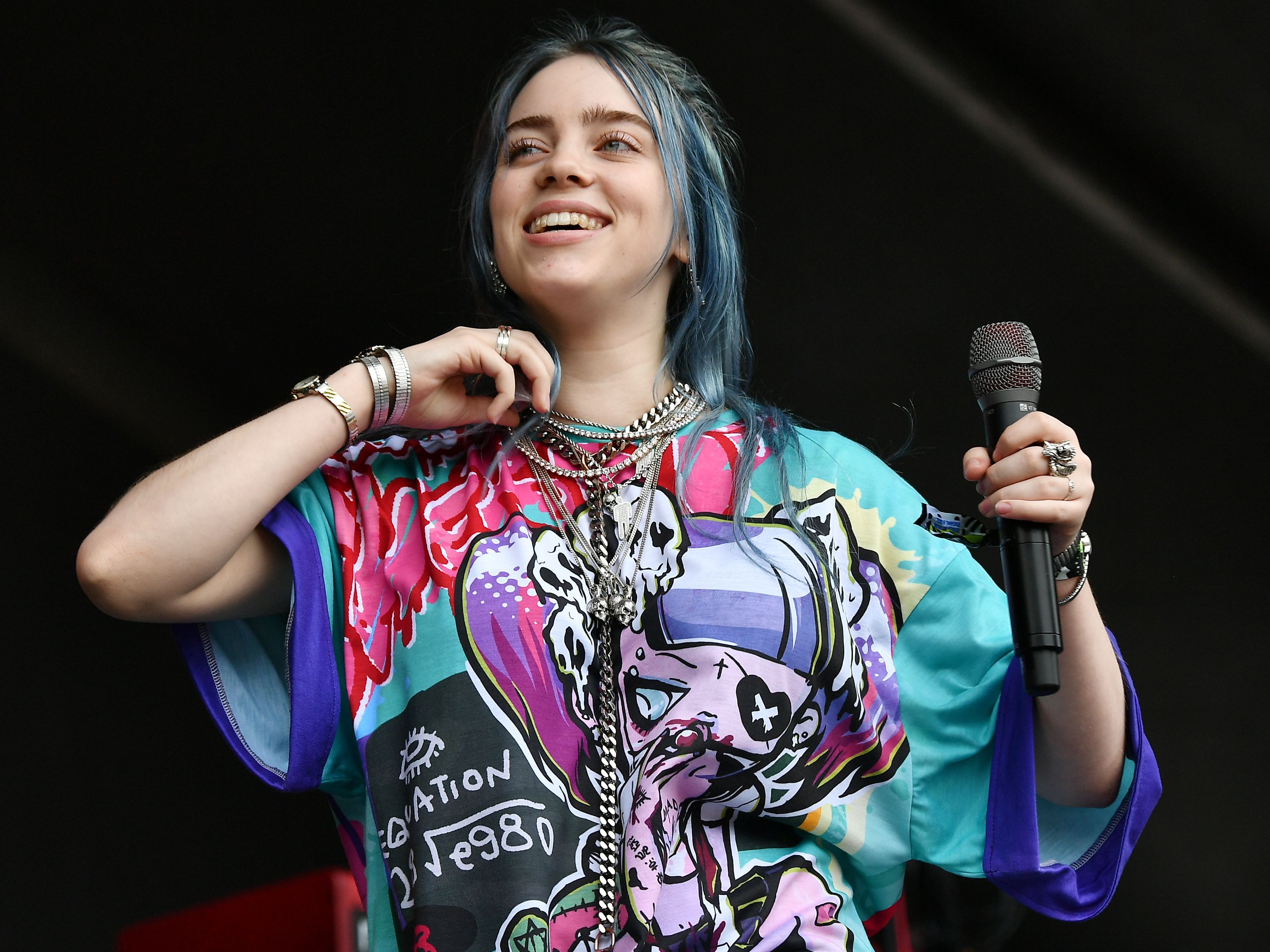 bailey sheldon recommends Side boob nude dale plunkett add billie eilish thicc photo