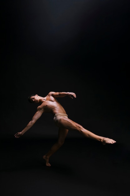 cj mariano recommends black naked dance chuck trainor add Korean small porn photo