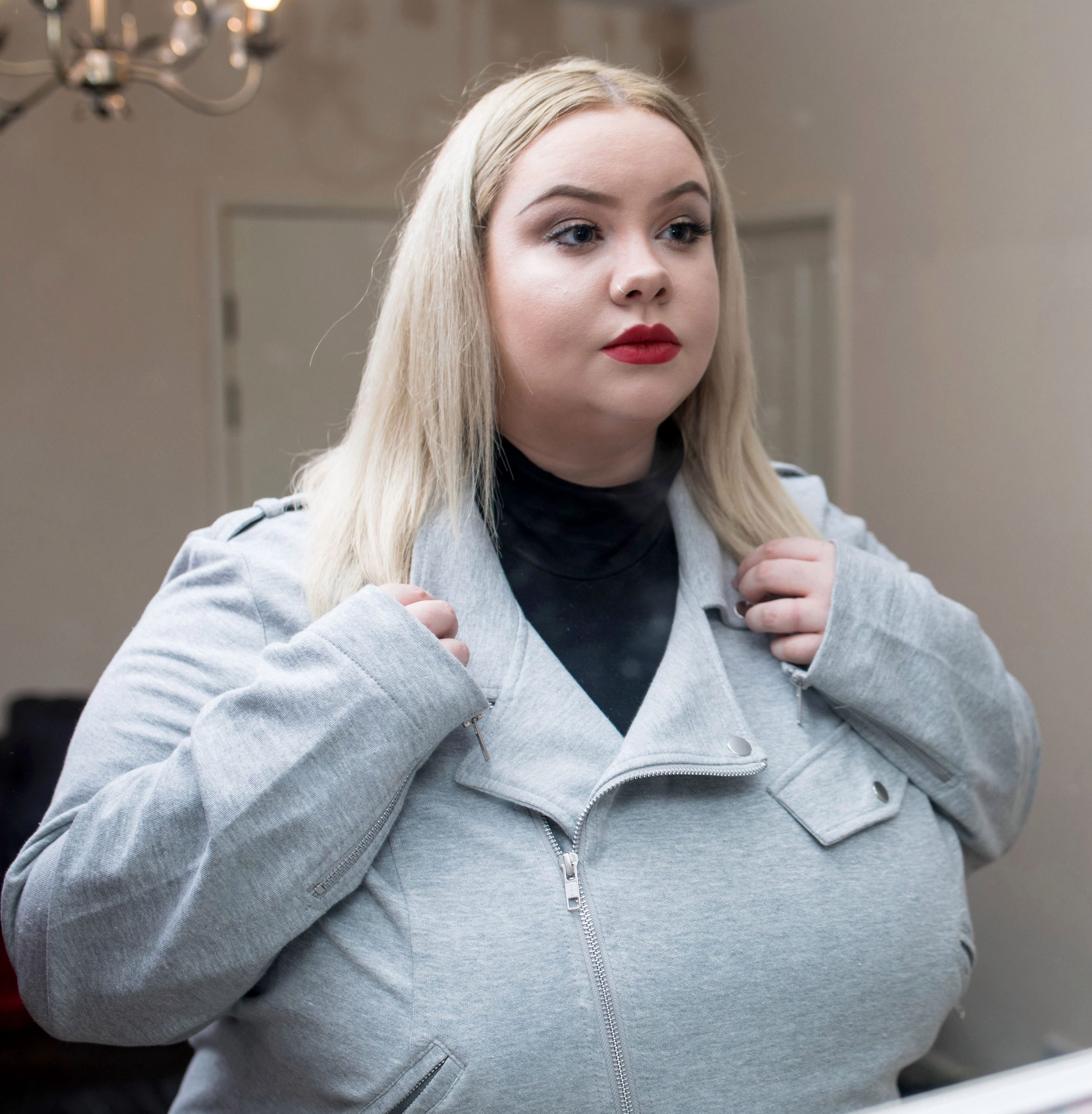anita thompson recommends ssbbw breast smother al berg add ssbbw breast smother photo