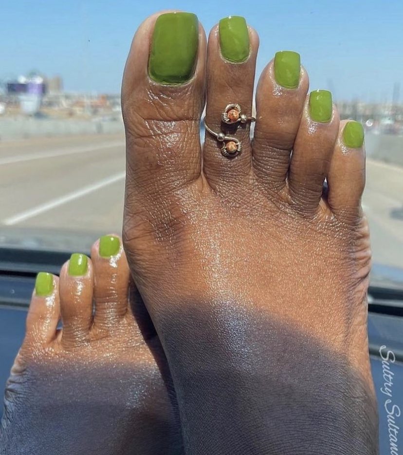 Sultry Sultana Feet egypt pussy molly little boyfriend